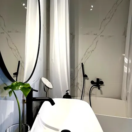 Апартаменти Gate 10 Барі